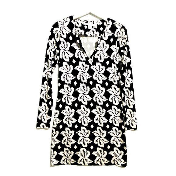 Diane von Furstenberg Silk Reina Giant Leaf Dress, size 2 - Picture 2 of 11